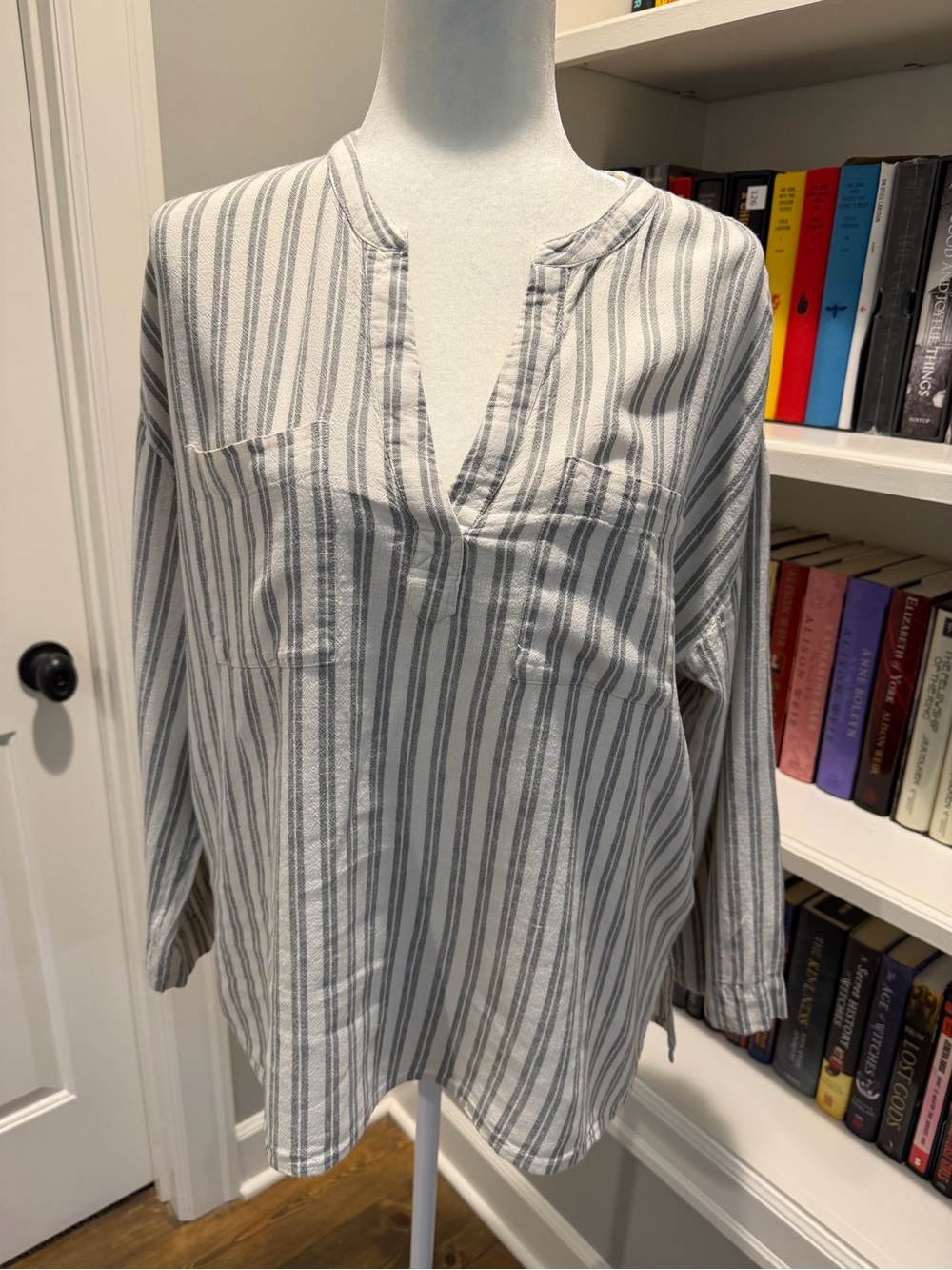 Madewell Striped V-Neck Pullover - Gray & White